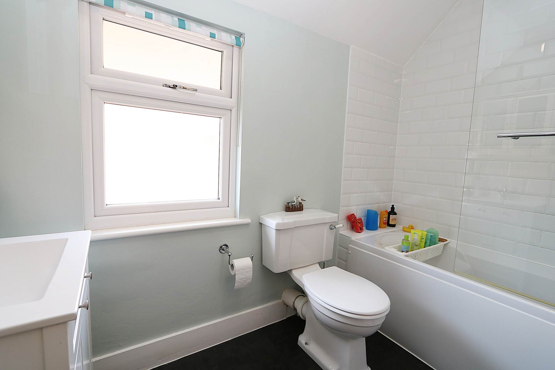 Meadowside Road, Pangbourne, Image 12