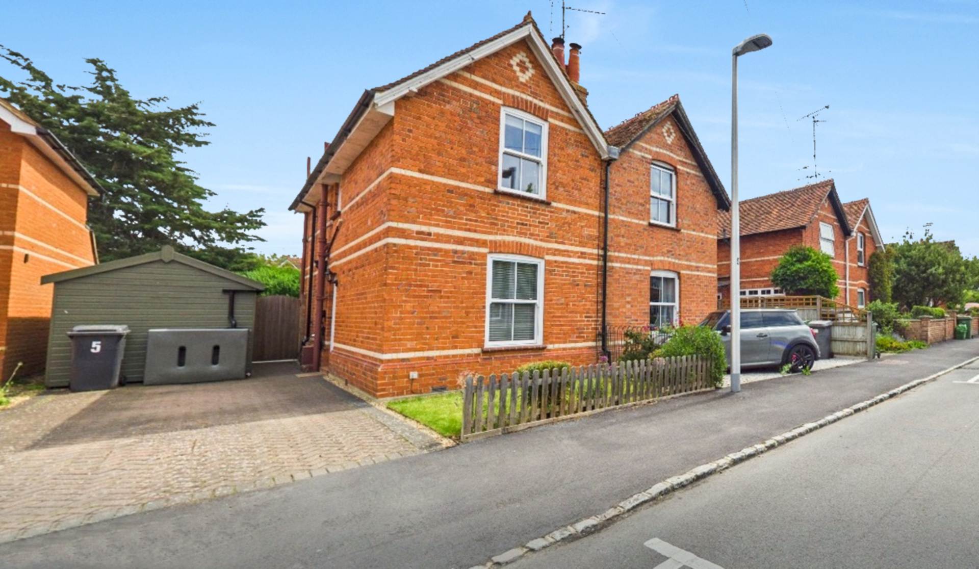Meadowside Road, Pangbourne, Image 6