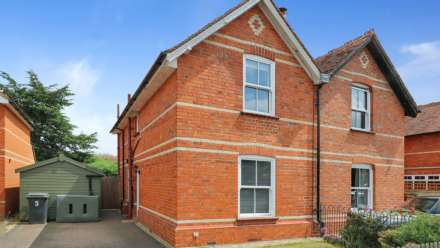 Meadowside Road, Pangbourne