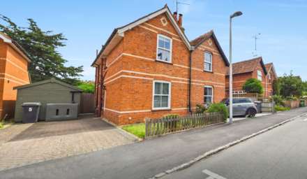 Meadowside Road, Pangbourne, Image 6
