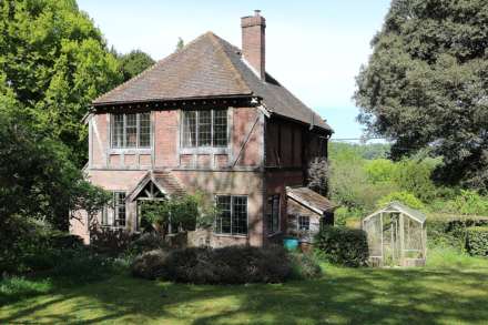 Lower Basildon - Set in a very beautiful elevated location, Image 1