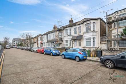 Park Avenue Road, Tottenham N17, Image 12