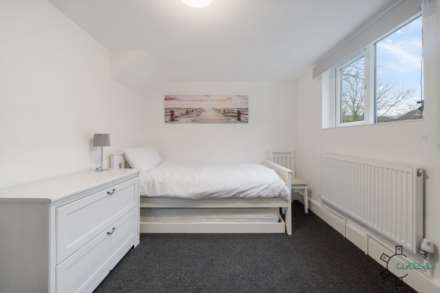 Park Avenue Road, Tottenham N17, Image 8