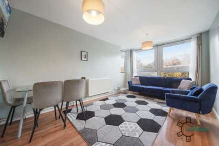 Oatfield House, Seven Sisters N15, Image 3