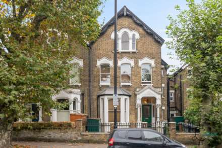 Upper Tollington Park, Stroud Green N4, Image 2