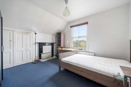 Upper Tollington Park, Stroud Green N4, Image 4