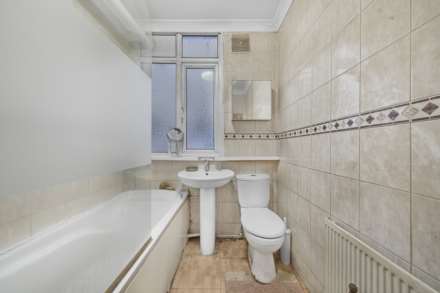 Sherringham Avenue, Tottenham N17, Image 12