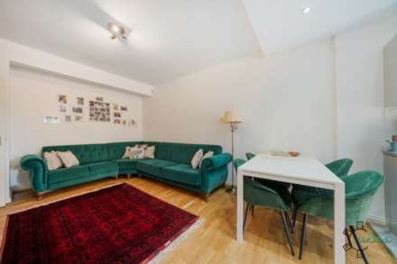 Carew Road, Tottenham N17, Image 5