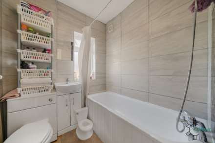 Carew Road, Tottenham N17, Image 9