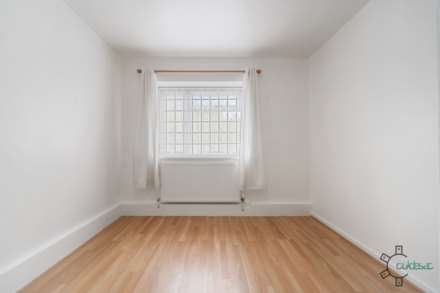 Carterhatch Lane, Enfield EN1, Image 11