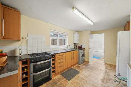 Newlyn Road, Tottenham N17, Image 3