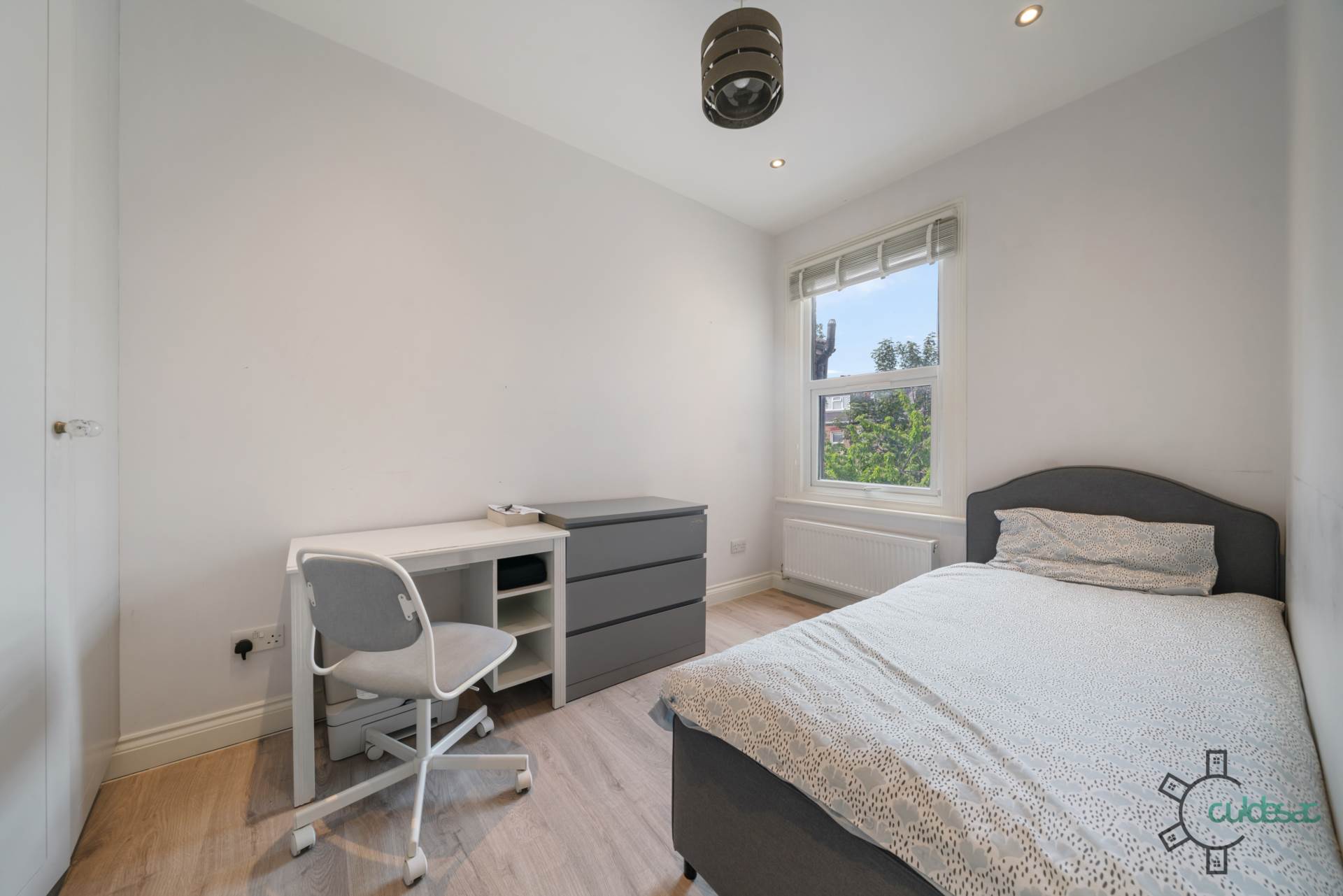 Thackeray Avenue, Tottenham N17, Image 9