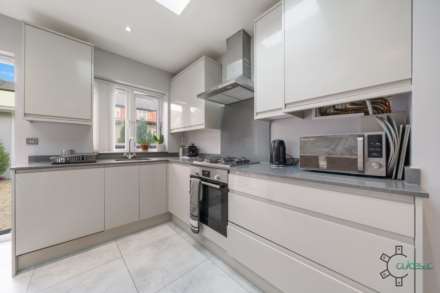 Thackeray Avenue, Tottenham N17, Image 2