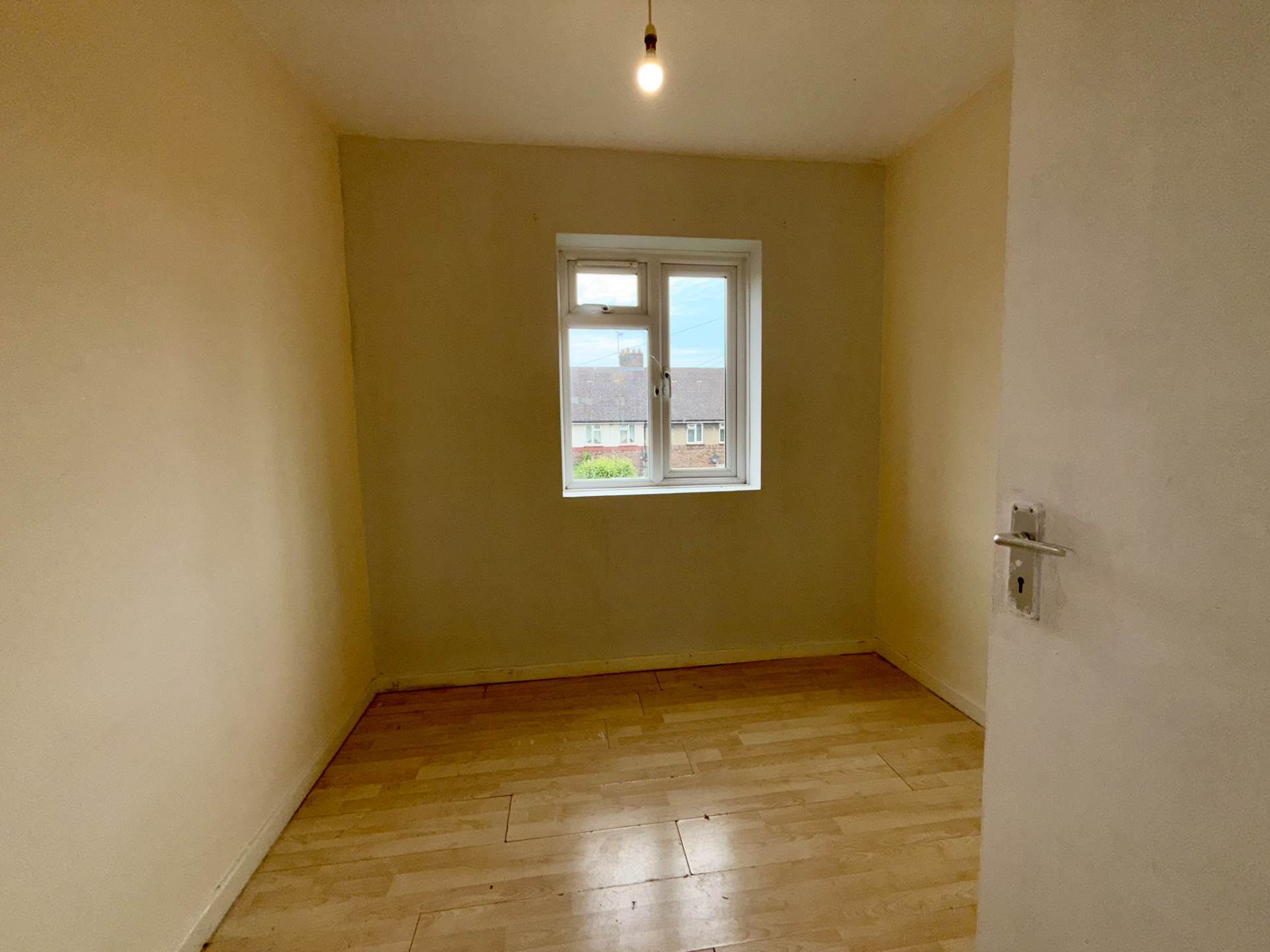 Cuckoo Hall Lane, Edmonton N9, Image 3