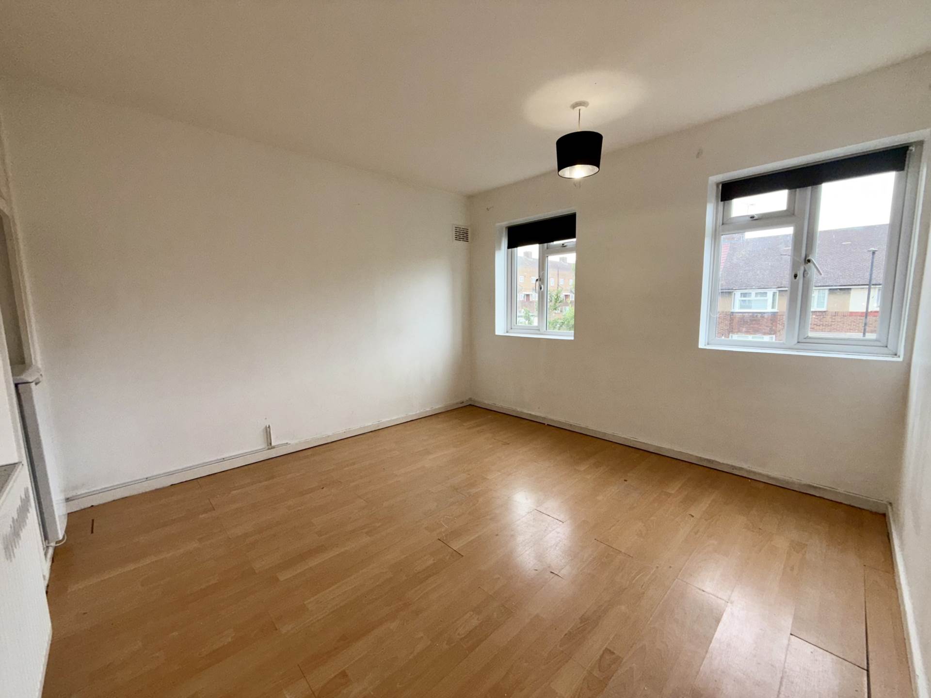 Cuckoo Hall Lane, Edmonton N9, Image 5