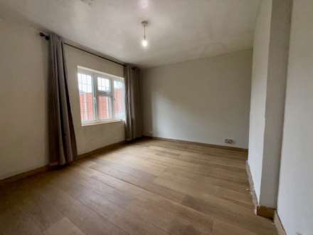 Cuckoo Hall Lane, Edmonton N9, Image 10