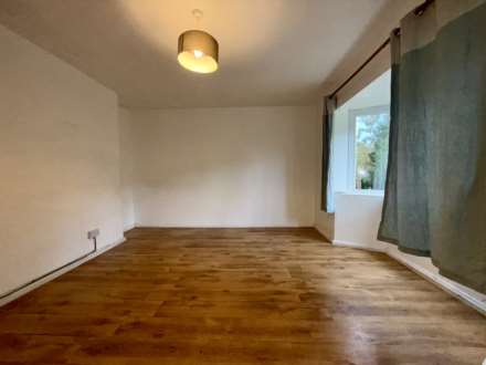 Cuckoo Hall Lane, Edmonton N9, Image 9