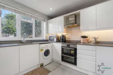Parkstone Avenue, Upper Edmonton N18, Image 2