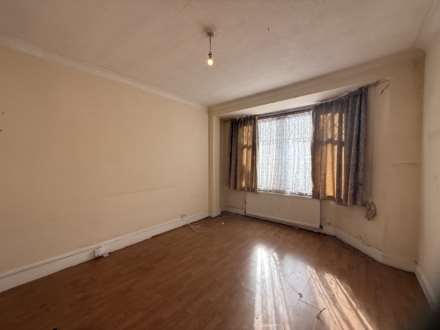 Mafeking Road, Tottenham, N17, Image 3