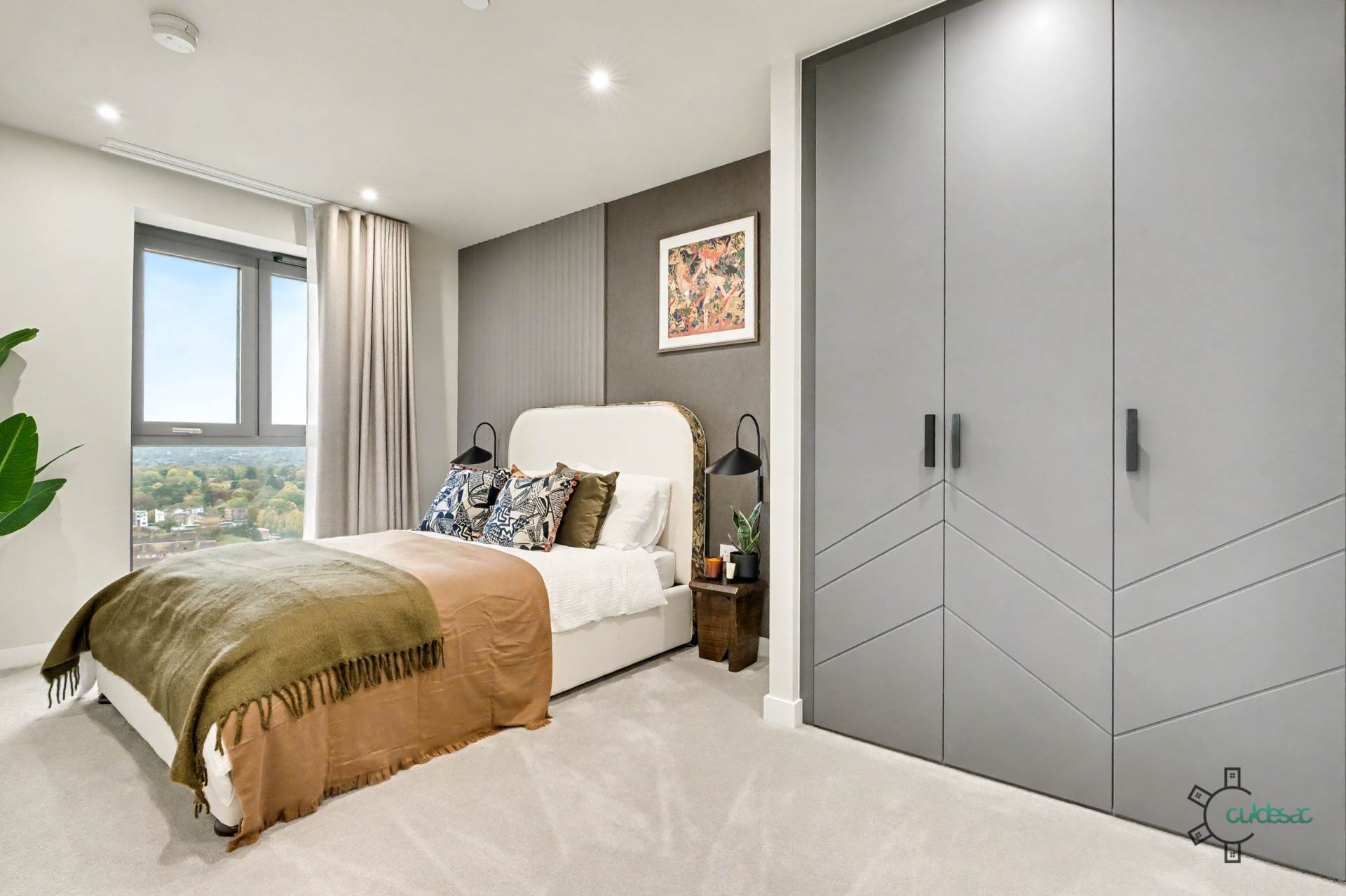 Emperor Point, Manor House N4, Image 15