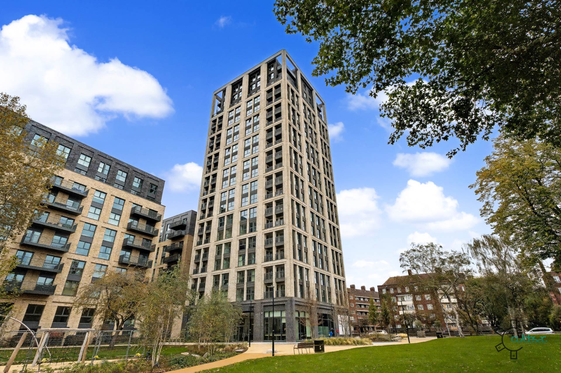 Emperor Point, Manor House N4, Image 23