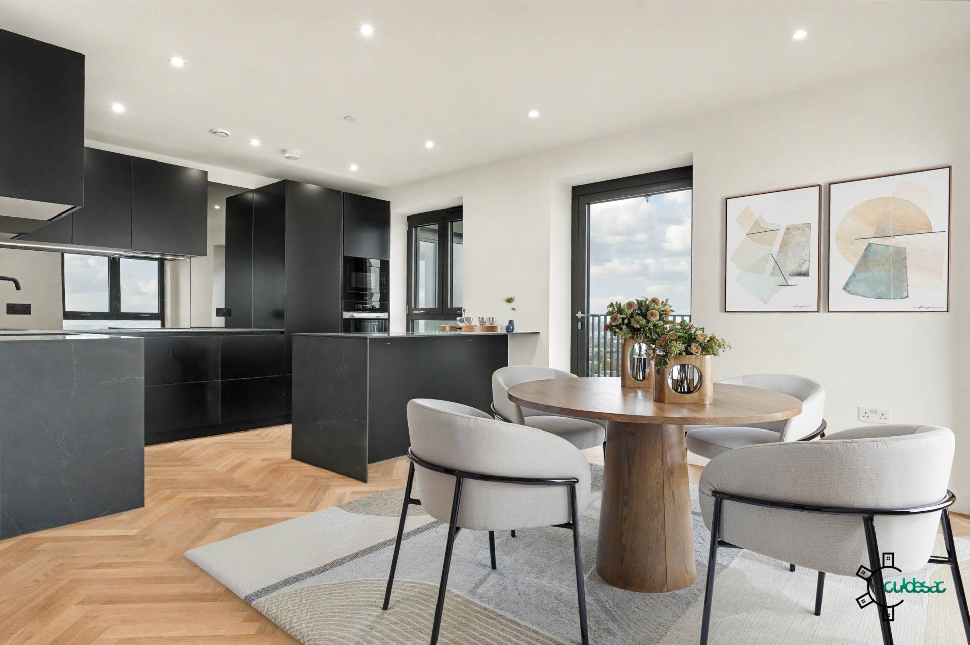 Emperor Point, Manor House N4, Image 1