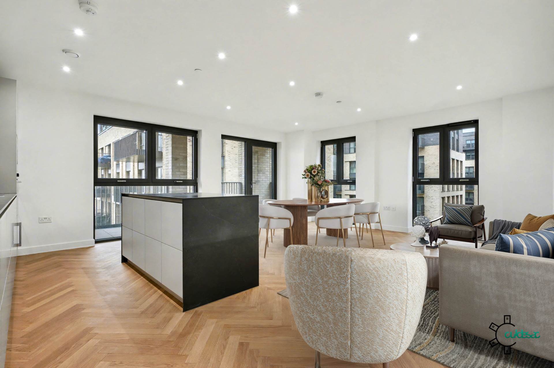 Emperor Point, Manor House N4, Image 2