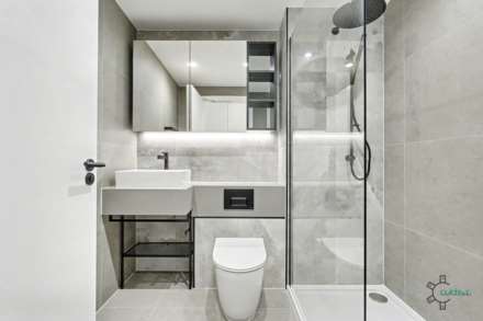 Emperor Point, Manor House N4, Image 6