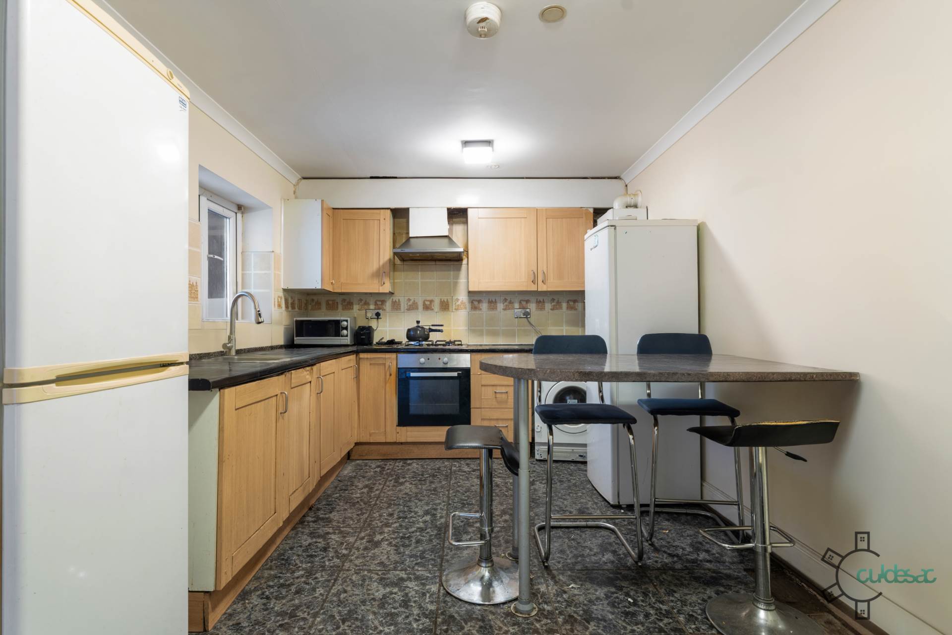 Elfrida Close, Woodford IG8, Image 1