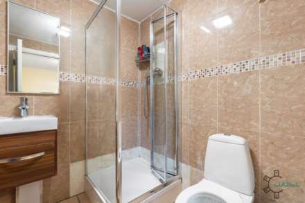 Elfrida Close, Woodford IG8, Image 6