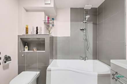 Altier Close, Tottenham N17, Image 11