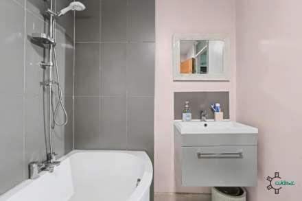 Altier Close, Tottenham N17, Image 12