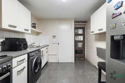 Altier Close, Tottenham N17, Image 2