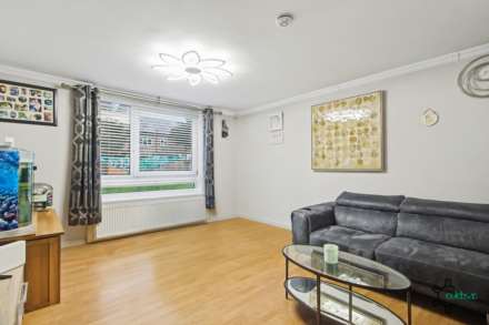 Altier Close, Tottenham N17, Image 3