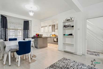 Morecombe Terrace, Edmonton N18, Image 3