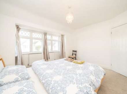 Whitton Waye, Hounslow Central TW3, Image 11