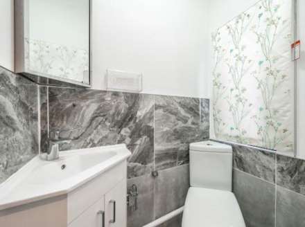 Whitton Waye, Hounslow Central TW3, Image 13