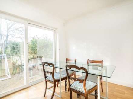 Whitton Waye, Hounslow Central TW3, Image 6