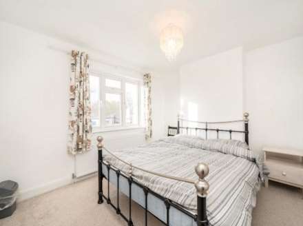 Whitton Waye, Hounslow Central TW3, Image 9
