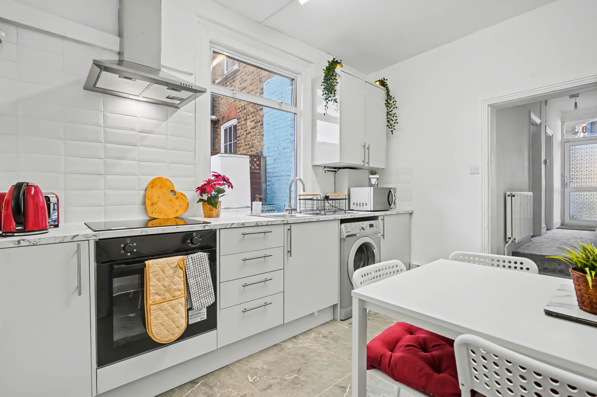 Shelbourne Road, Tottenham N17, Image 1