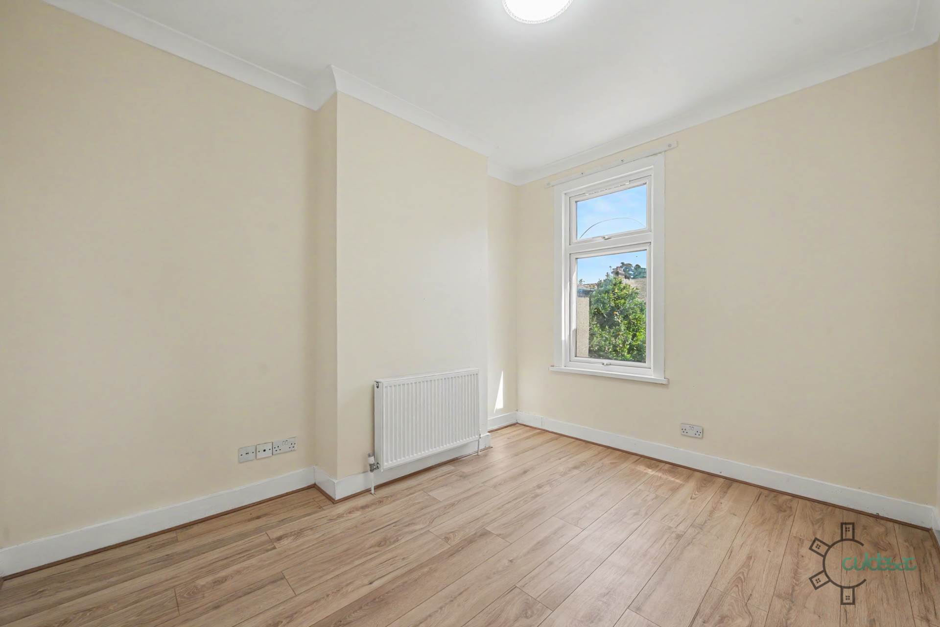 Bartle Avenue, East Ham E6, Image 11