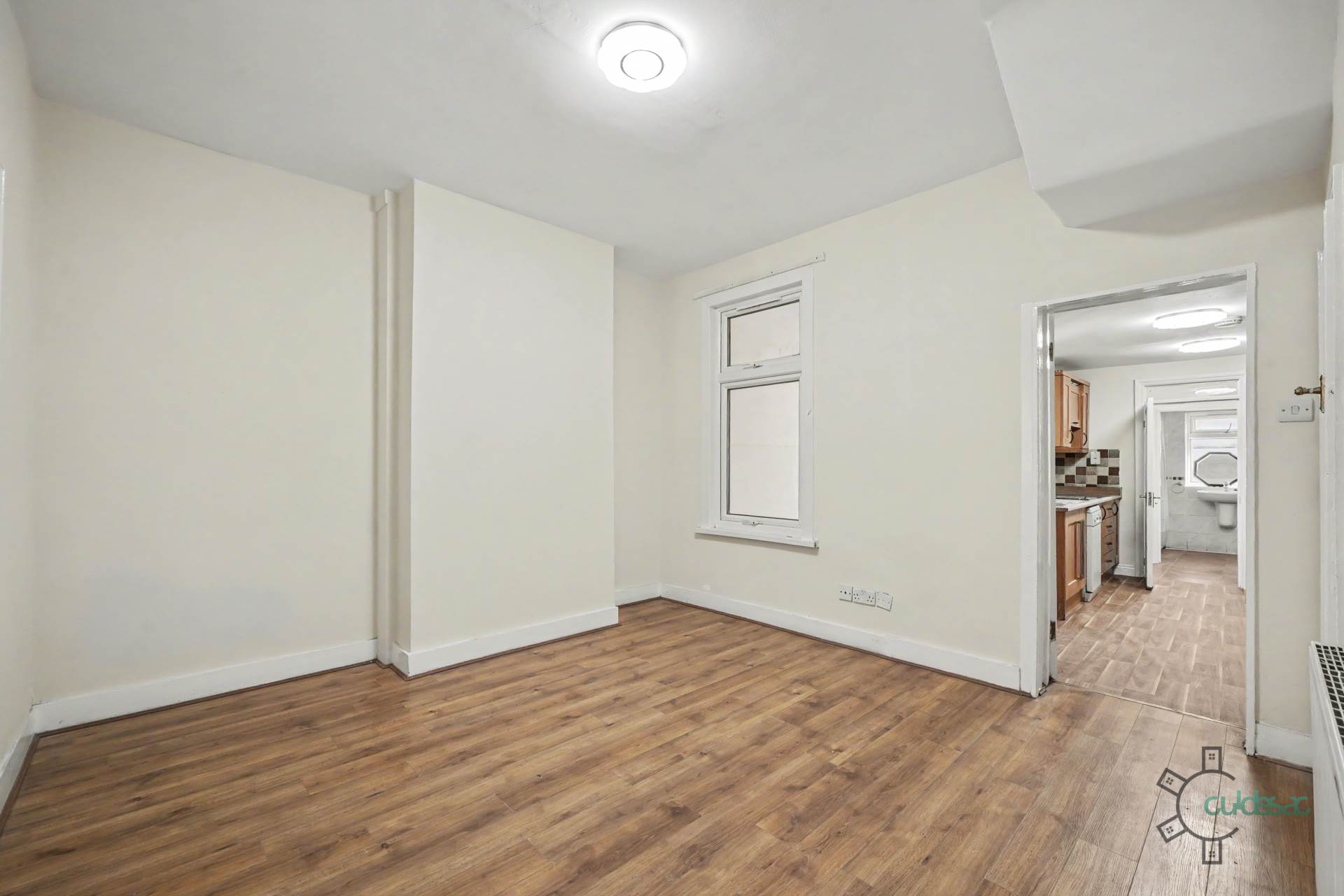 Bartle Avenue, East Ham E6, Image 3