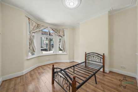 Bartle Avenue, East Ham E6, Image 7