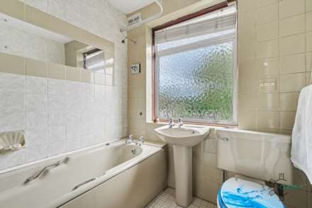 Great Cambridge Road, Enfield, EN1, Image 10