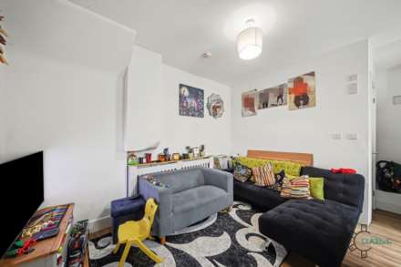 Baker Street, Enfield EN1, Image 11