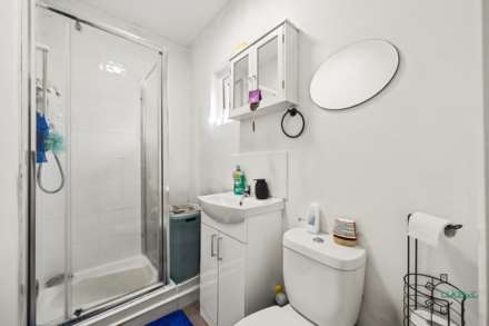 Baker Street, Enfield EN1, Image 12