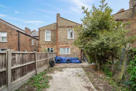 Mount Pleasant Road, Tottenham N17, Image 6