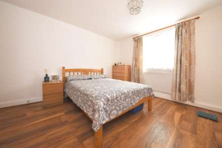 Property For Rent Flat 8 Taylor Close, White Hart Lane, London