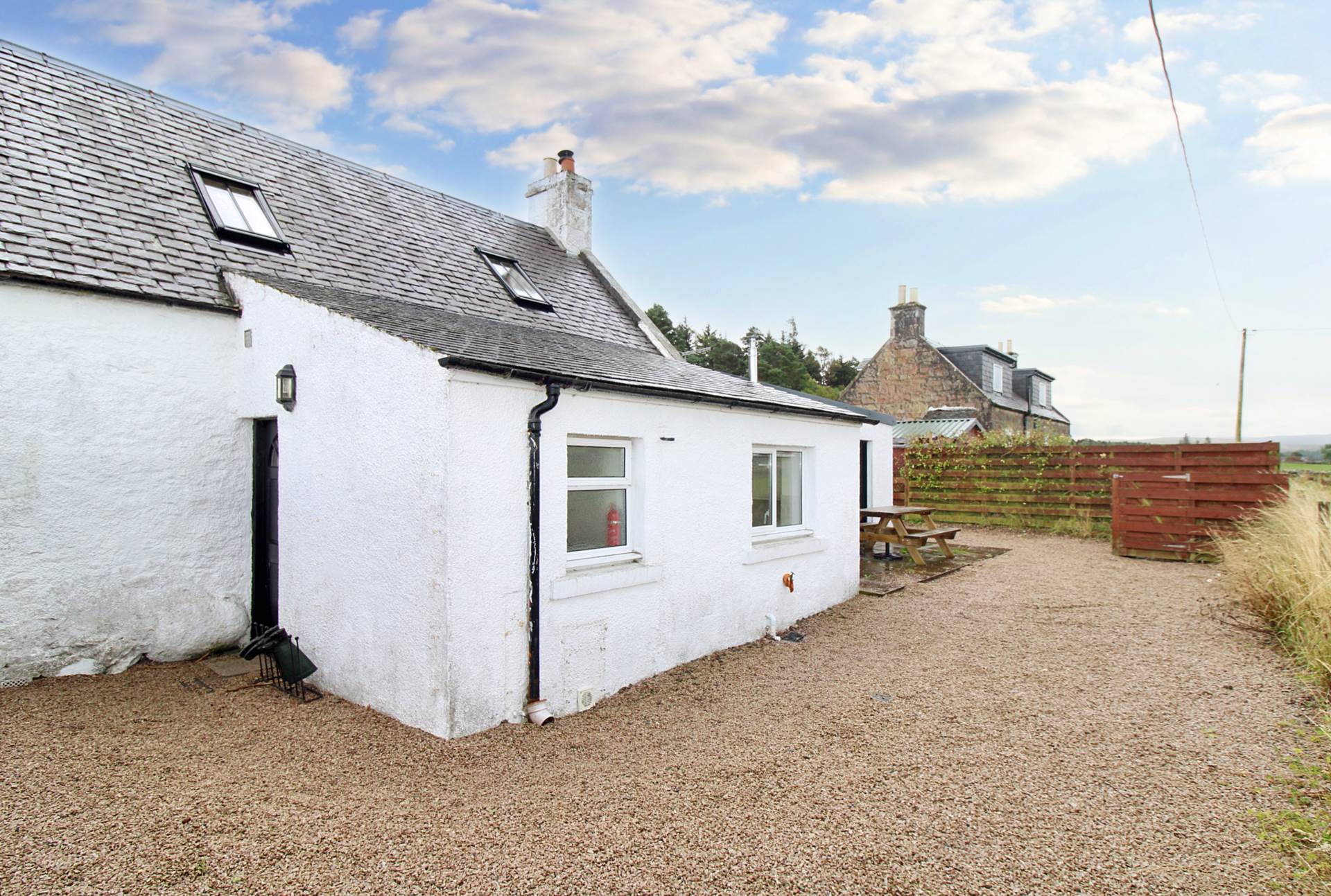 Antlers Cottage, Meikle Urchany, Image 13
