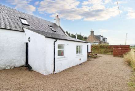 Antlers Cottage, Meikle Urchany, Image 13